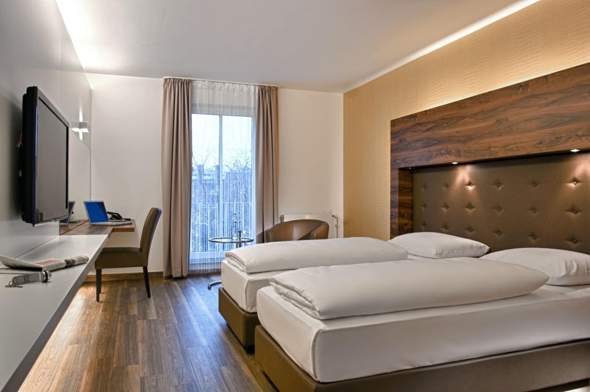 Hotel Conti Duisburg - Partner Of Sorat Hotels Bagian luar foto