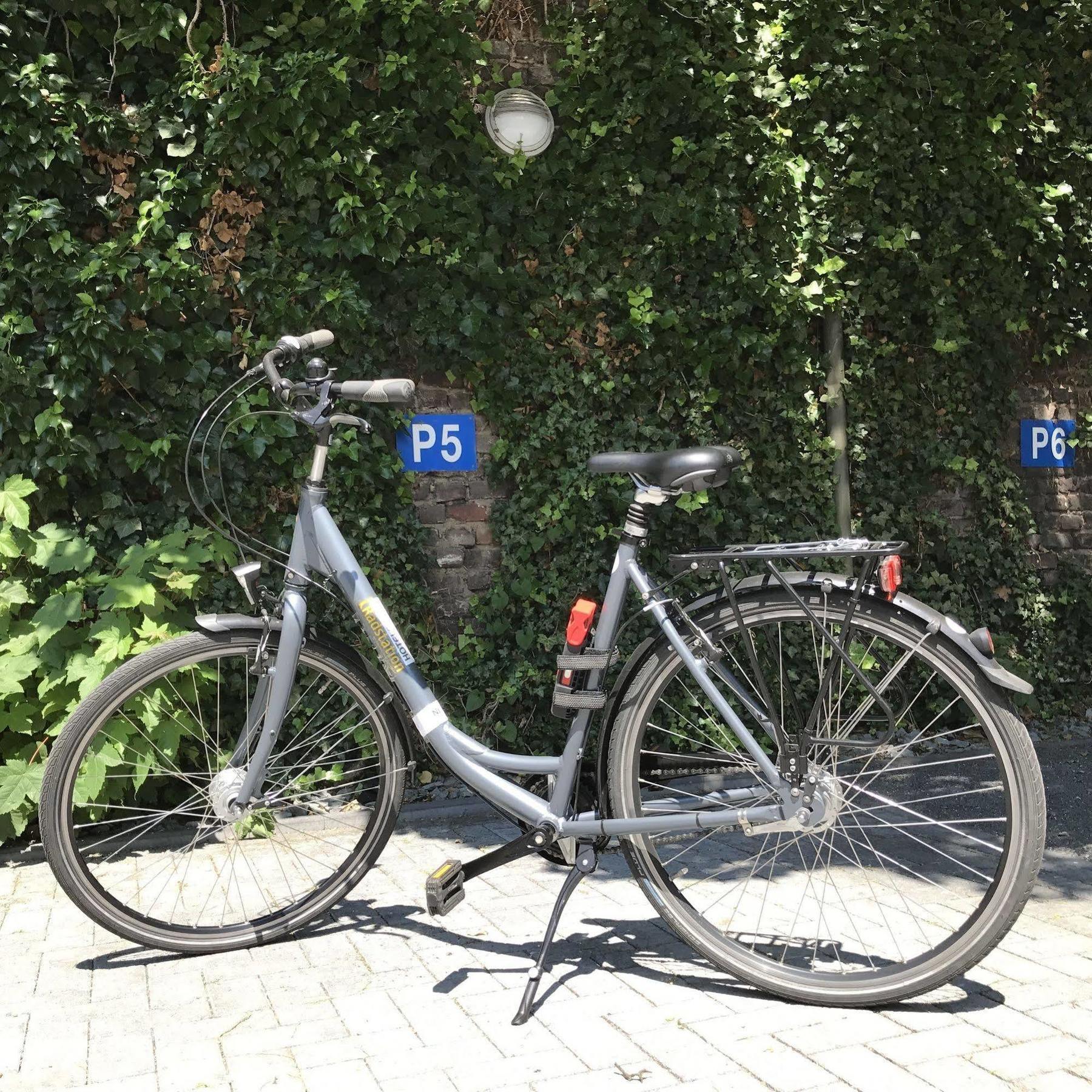 Hotel Conti Duisburg - Partner Of Sorat Hotels Bagian luar foto