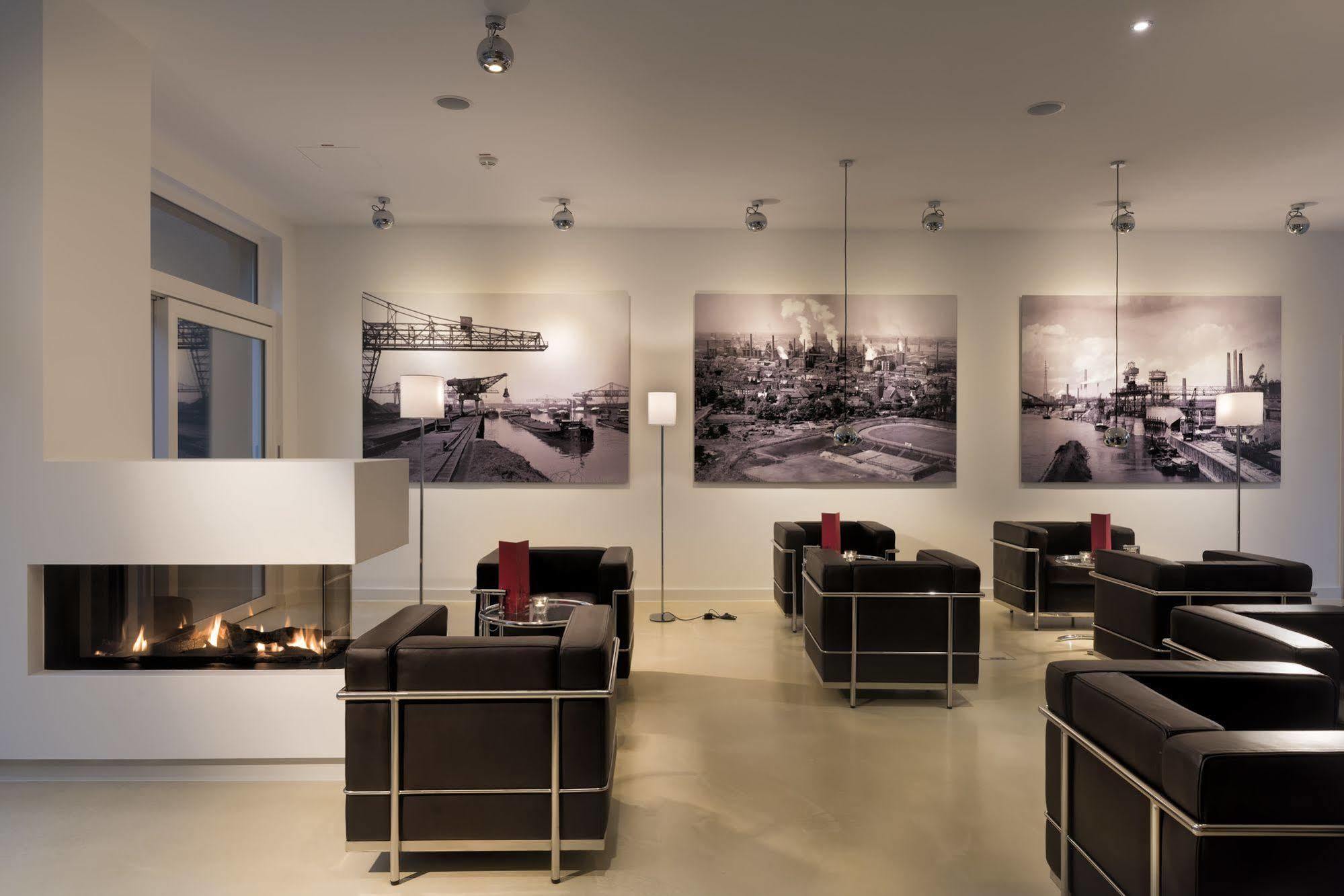 Hotel Conti Duisburg - Partner Of Sorat Hotels Bagian luar foto